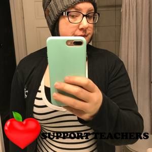 Meet your Posher, Courtney